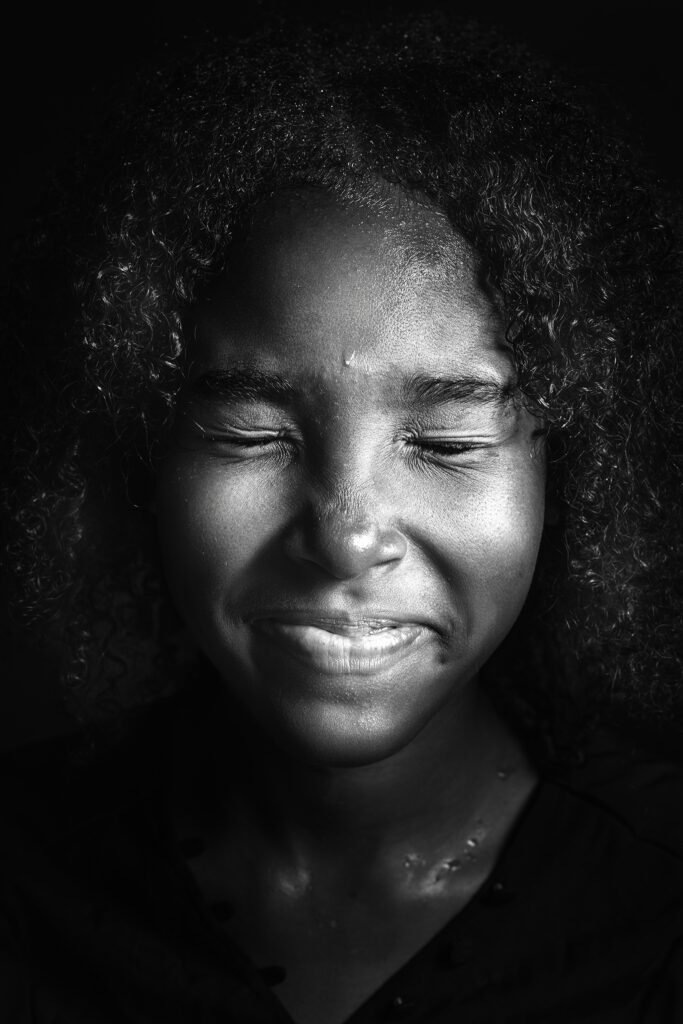 Portrait of Ana Vitoria - Stories in Light Brazil by Susanne Reuling